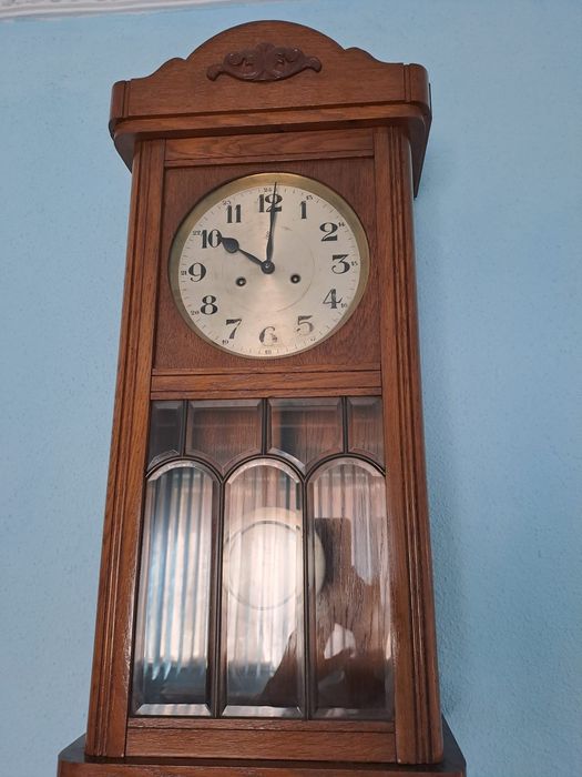 Ceas cu pendula de perete