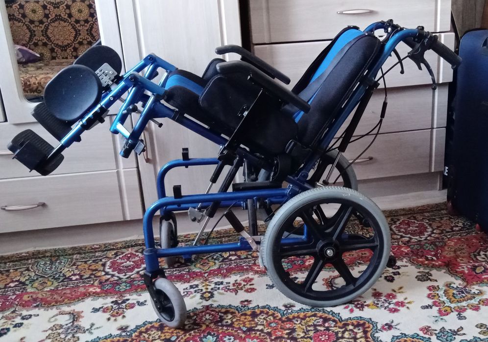 Инвалидная коляска