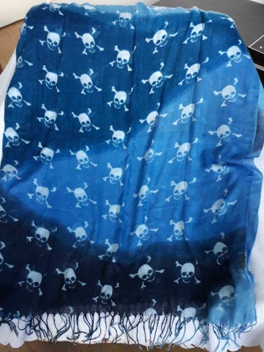 Шалове с черепи, 3 бр за общо 6лв, лято/есен
