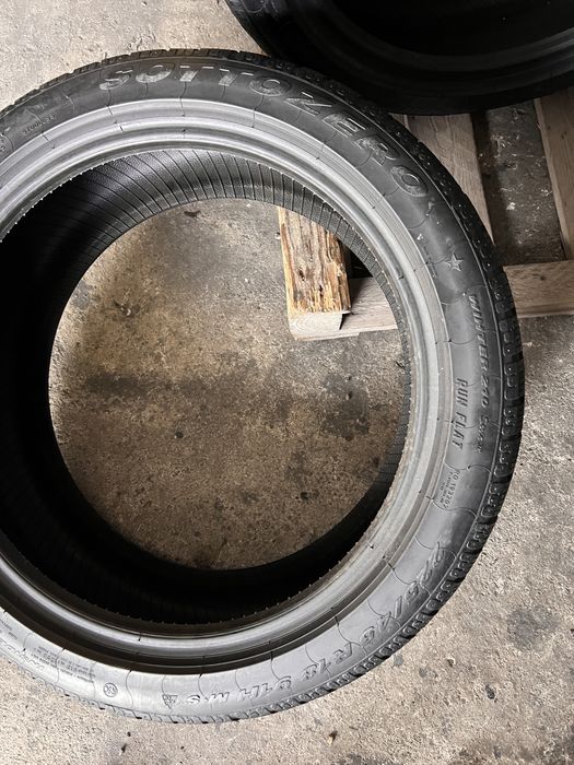 2 anvelope iarna 225/45/18 , Pirelli , RunFlat !