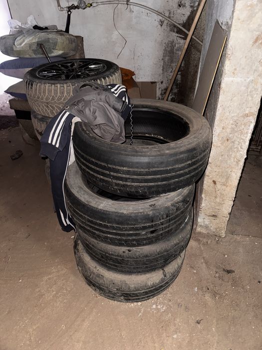 Продам шины  размером 205,55,16