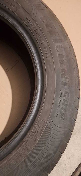 4 броя летни гуми Goodyear EfficientGrip Performance 205/60/16