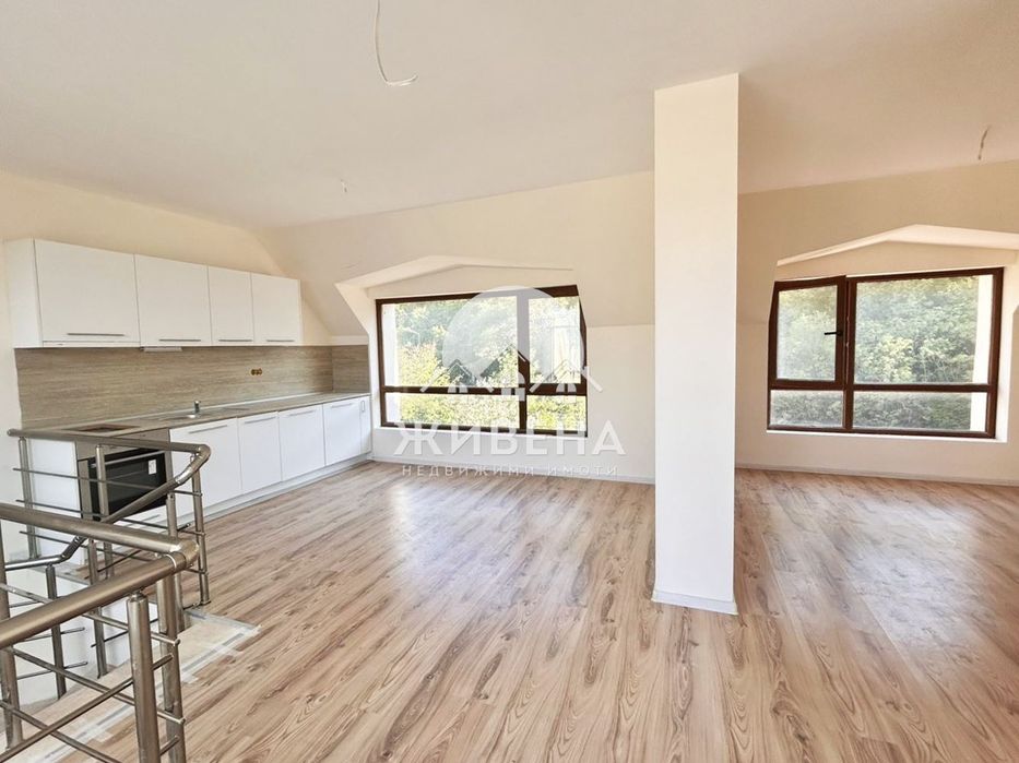 Продава се Тристаен апартамент в Варна, Аспарухово - 230 кв.м за 848 €/кв.м - Снимка #2