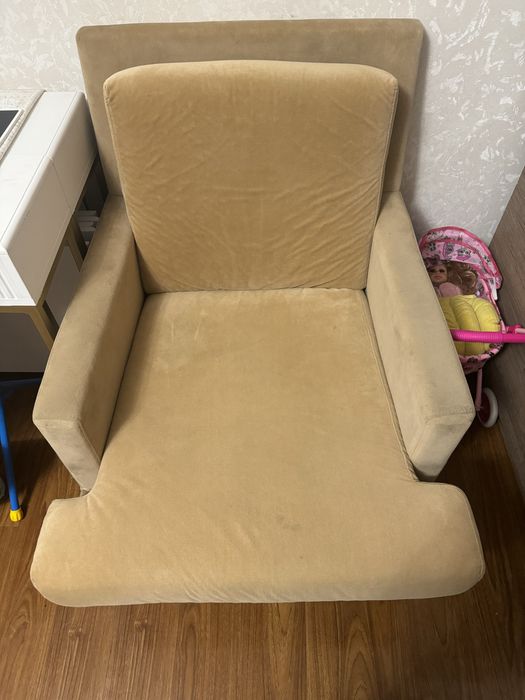 Кресло для гостинной, кабинета