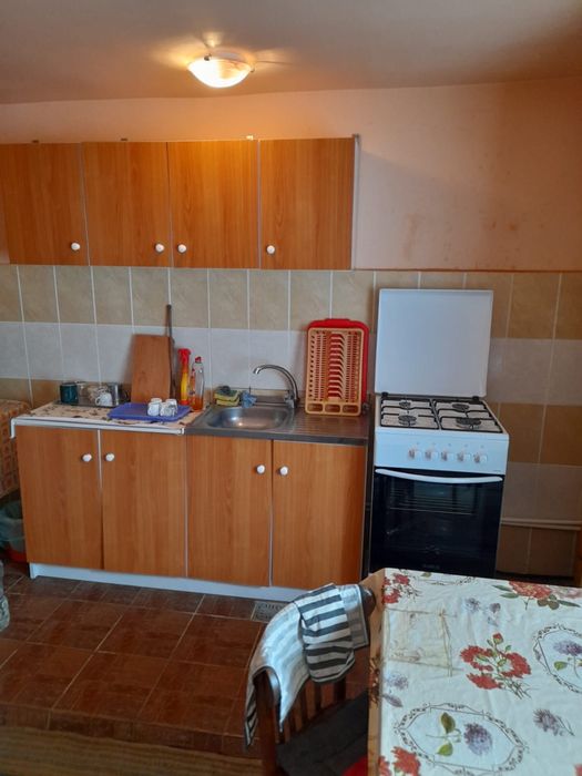 Casa de vânzare la 10 km de Strehaia + teren