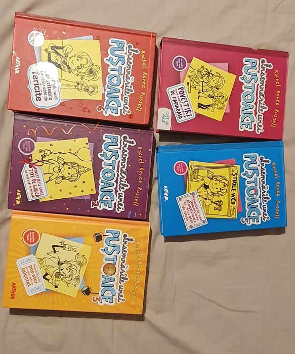 Carti adolescenti diverse