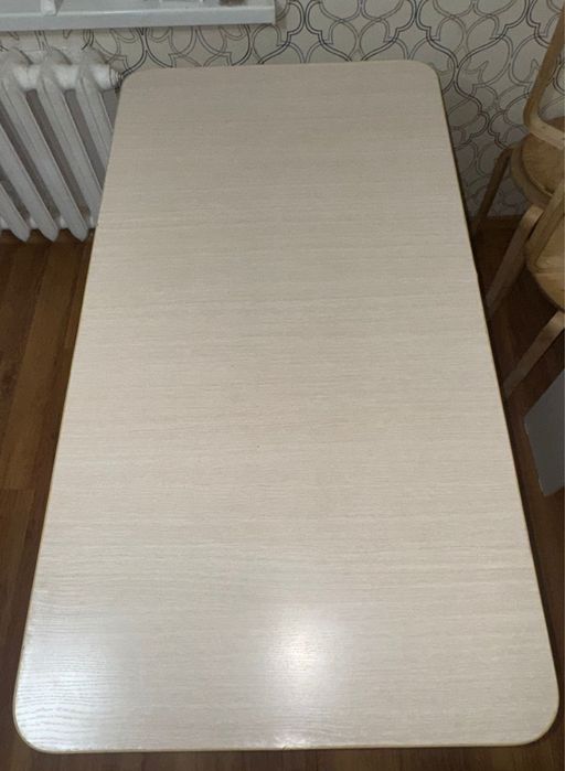 Продам кухонный стол