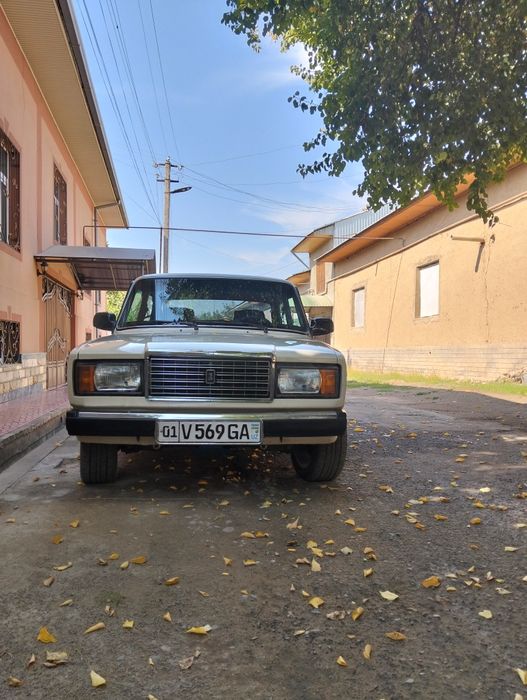 Vaz 2107 sotladi