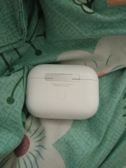 Airpods pro 2 продам срочно