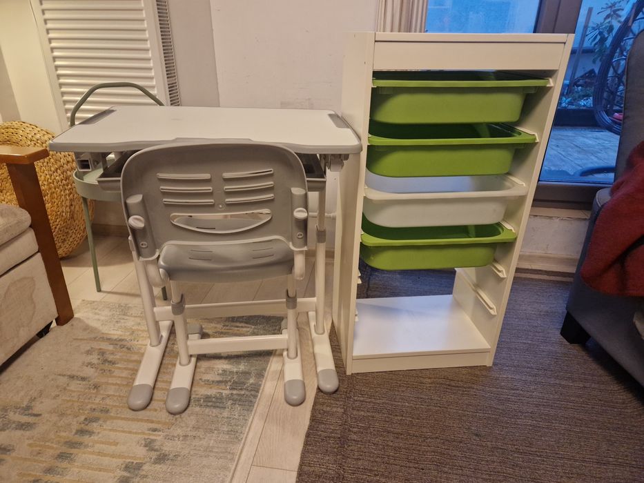 Set pentru un scolarel 300 lei