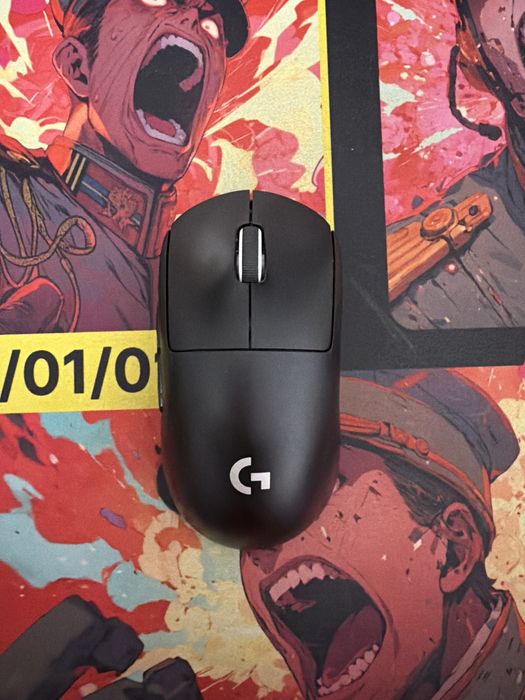 Mouse logitech GPro cu pad uri de sticla cu garantie