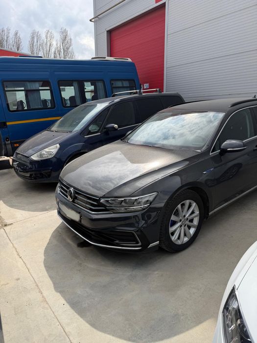 Inchirieri auto 5 ,7 si 9 locuri