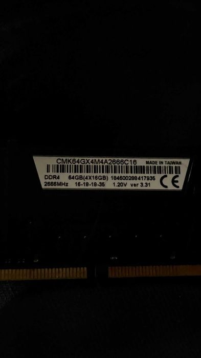 RAM corsair vengeance DDR4 4x16 2666mhz