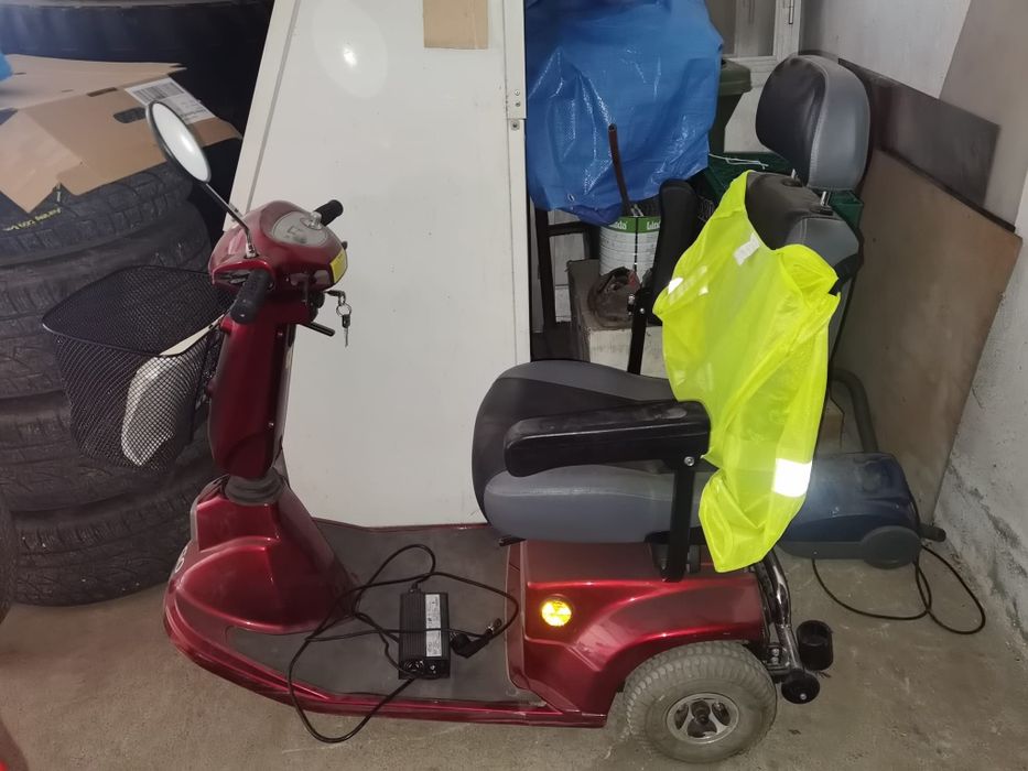 Cărucior handicap + lift vană