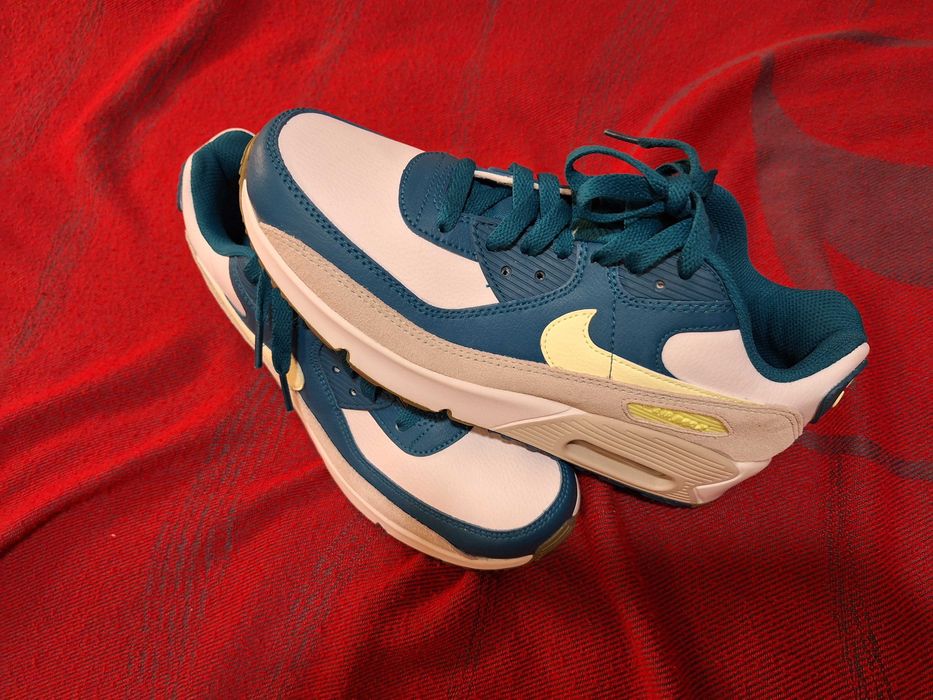 Дамски маратонки NIKE AIR MAX 90