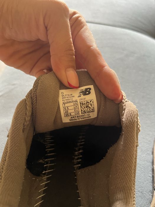 Продам оригинальные кроссовки New Balance 574.