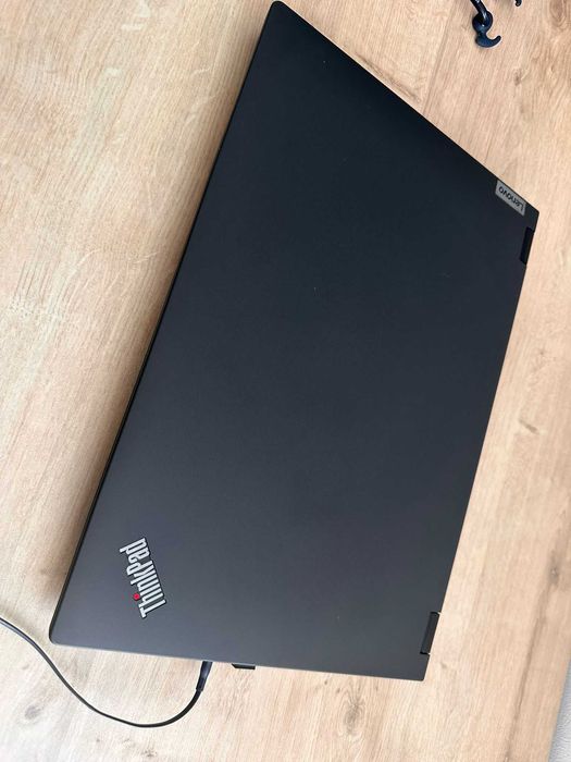 Lenovo ThinkPad P16v i7-13800H • RTX A500 • 64 GB RAM • Garanţie