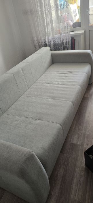 Продам диван срочно за 10.000