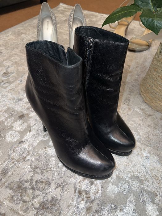 Женские демисезонные ботильоны