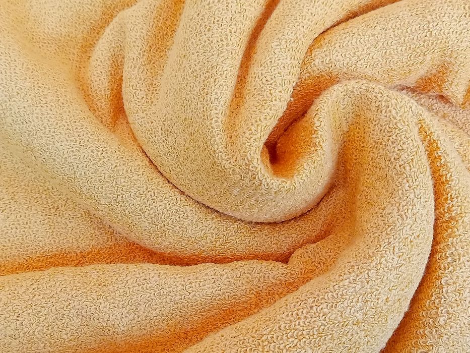 Махровая ткань для халатов и полотенец.
