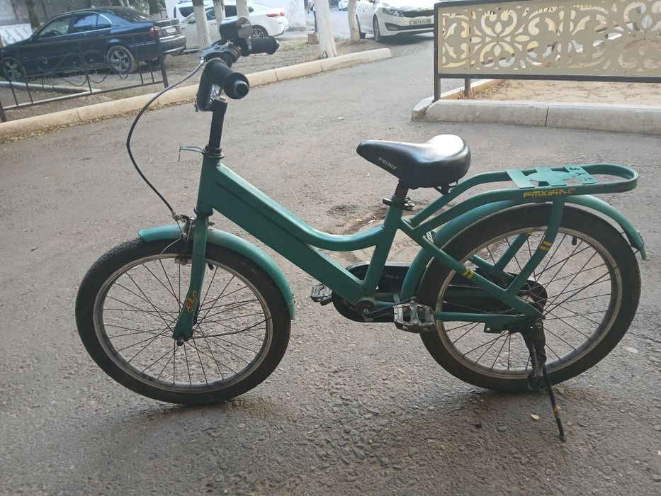 Срочно  продам  два   велика.