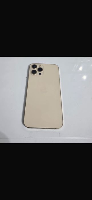 Продам 12 Pro Max айфон