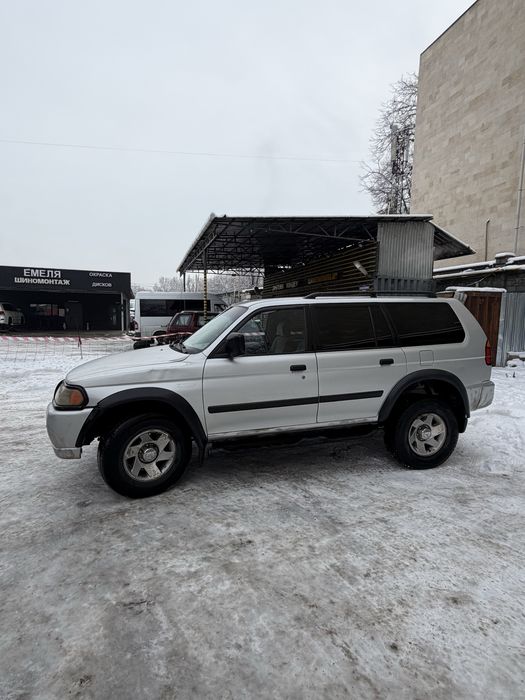 Монтеро спорт 2001