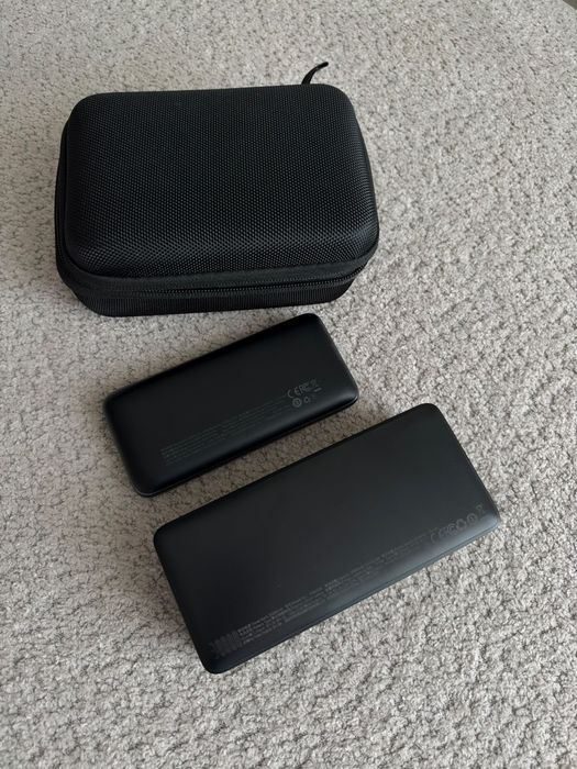 2 външни батерии Baseus 10 000 mAh и 30 000 mAh + калъф