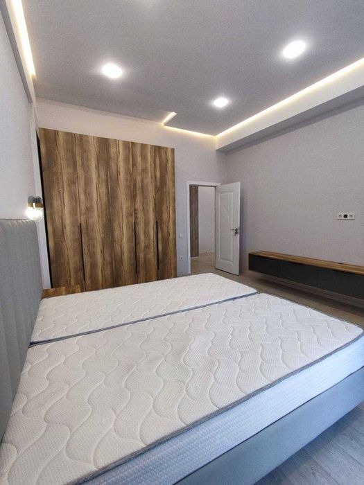 ~2х комнатная квартира  Мирзо-Улгбекский район улица Сайрам