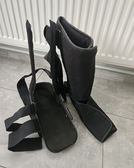 Orteză picior stâng/drept