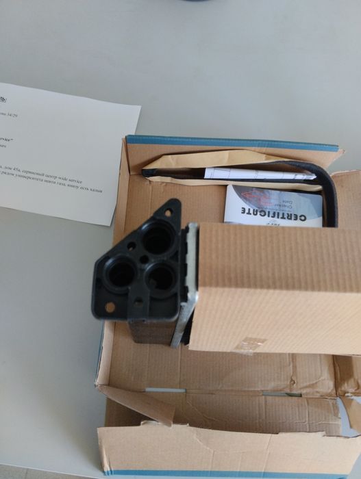 Продам радиатор печки е34