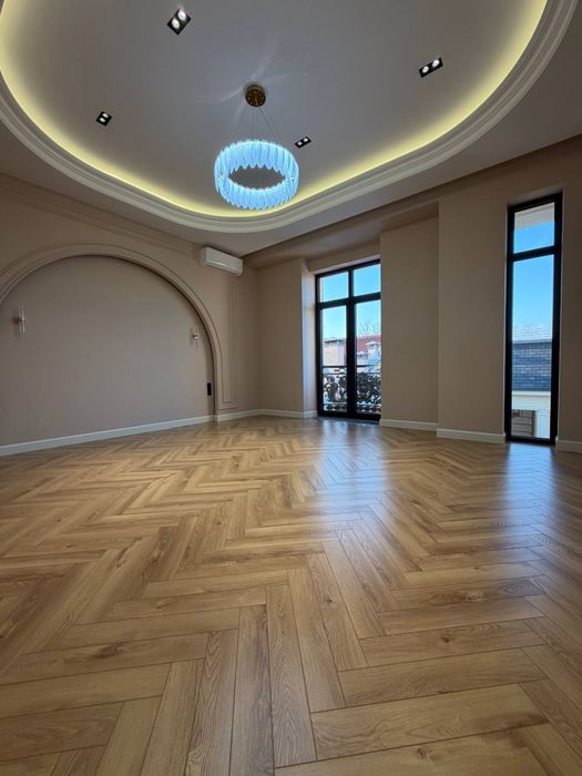 Дом Ул. Никитина  800 м2