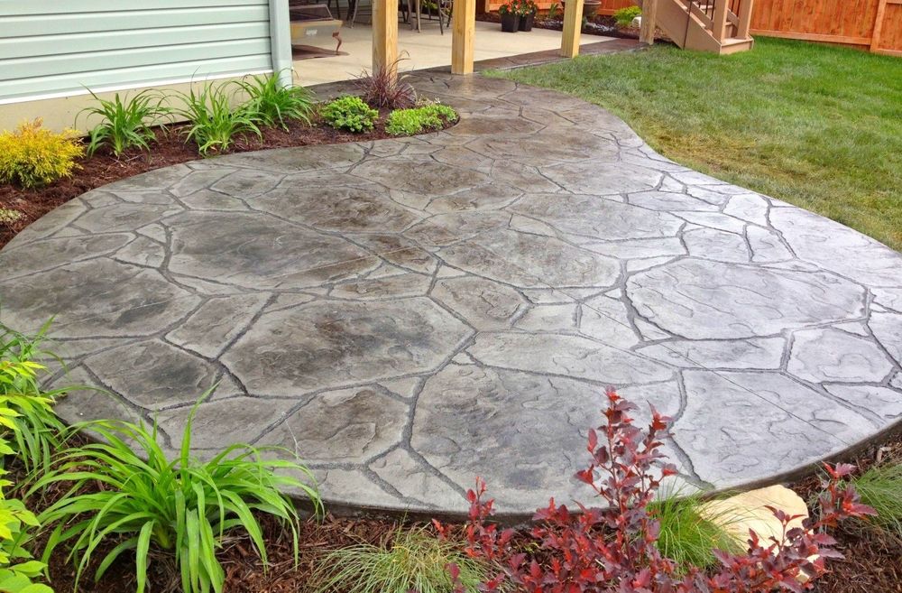 Работы по благоустройству участка.