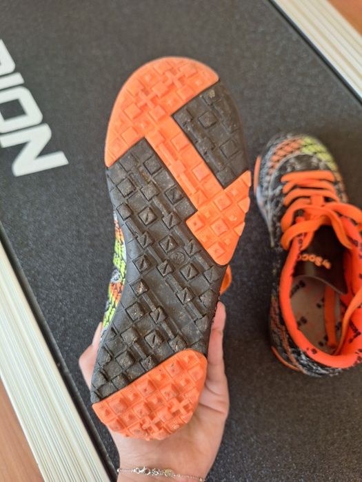 Детски стоножки за футбол