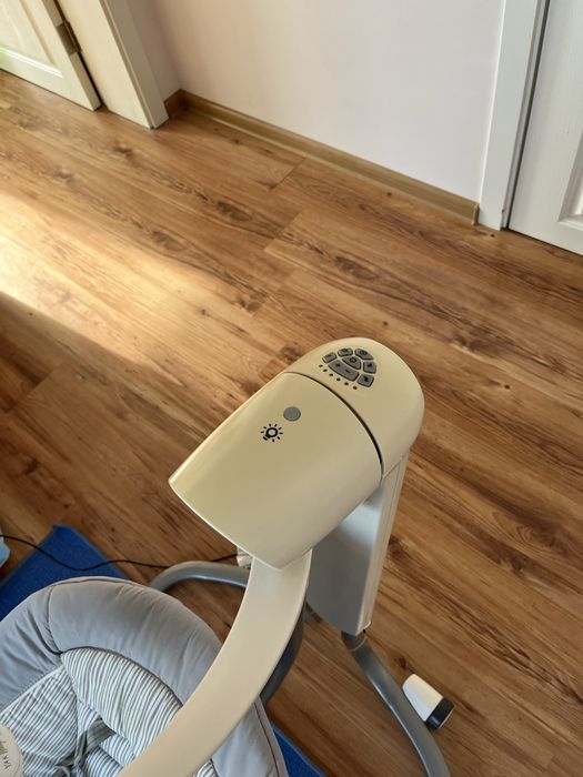 Бебешки шезлонг-люлка joie