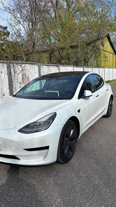 Tesla model 3 2023 Long range