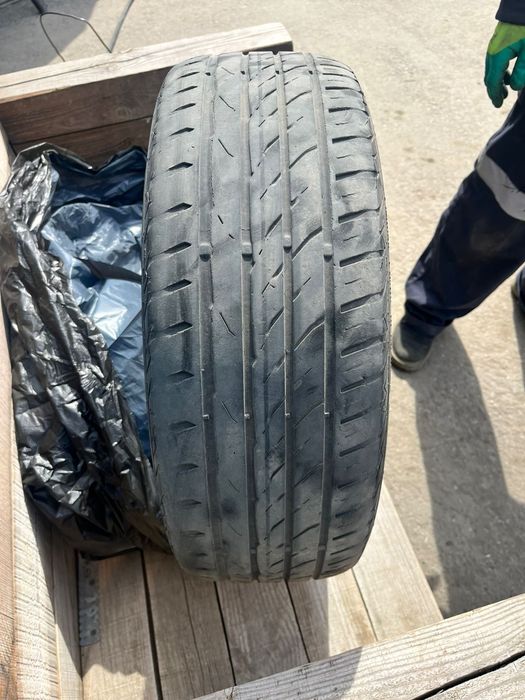 Продам б/у резину Matador