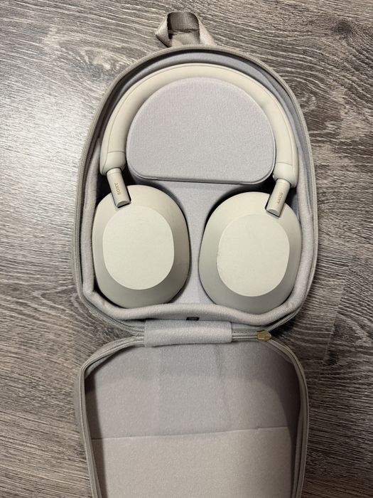 Безжични слушалки Sony WH-1000XM5