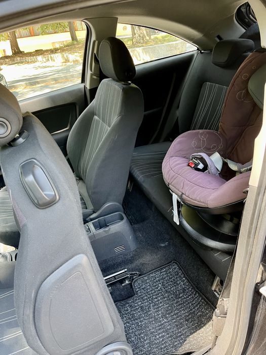 Opel Corsa D 2007 година 1.4 бензин