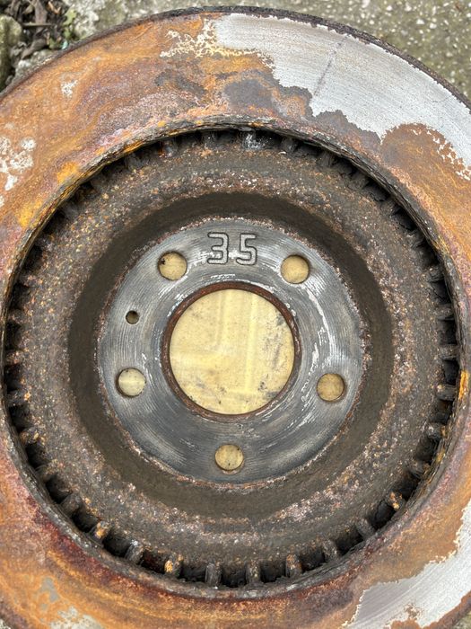 Спирачни дискове свалени от Audi А7 BTDI