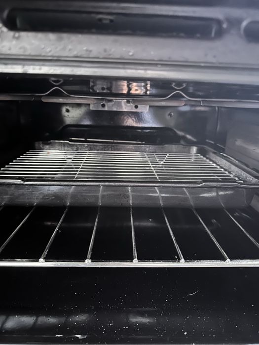 Готварска печка с керамичен плот