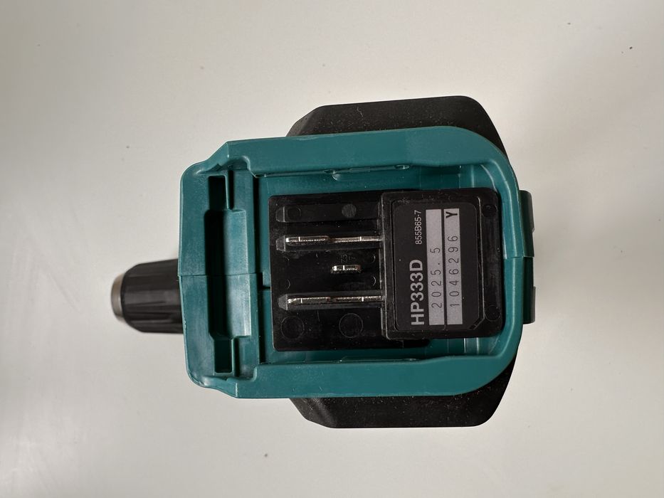 Акумулаторен винтоверт Makita DF333D