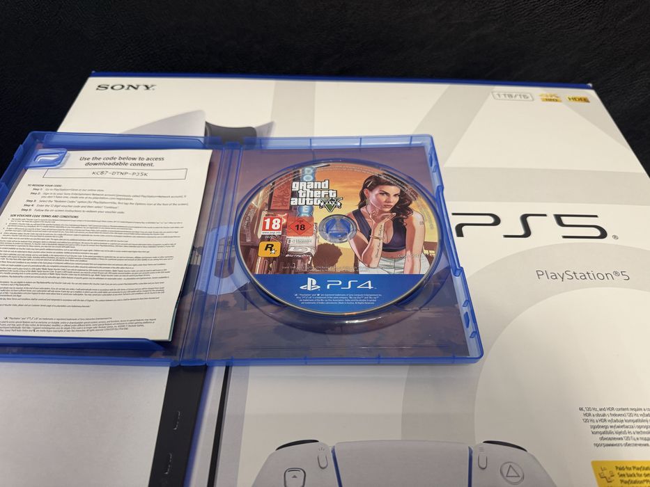 *** PS4 GTA 5 Grand Theft Auto V - Premium Edition PS 4 5 Play station