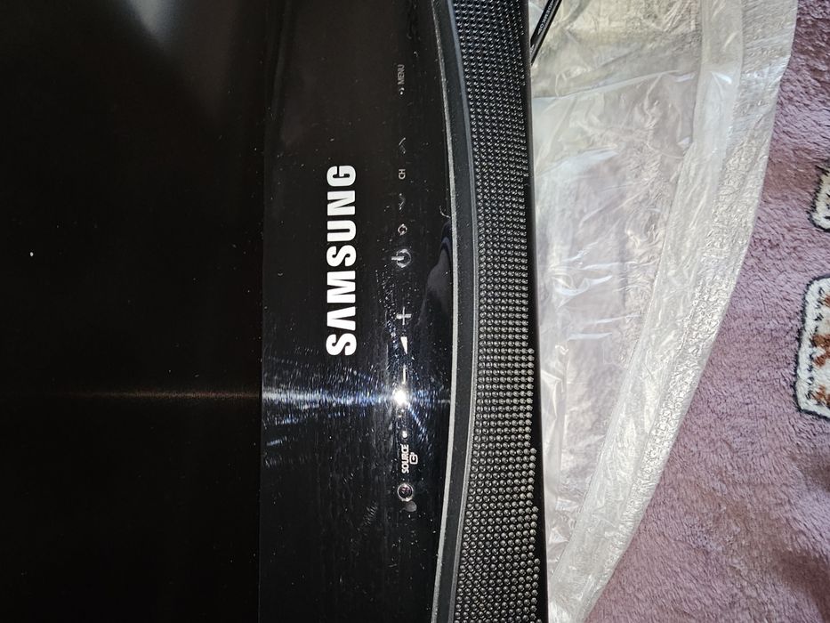 Продам телевизор 82 см