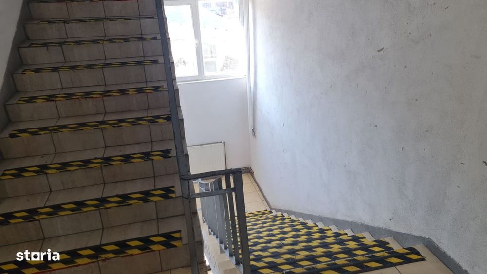 Spatiu industrial 8+ camere zona Central
