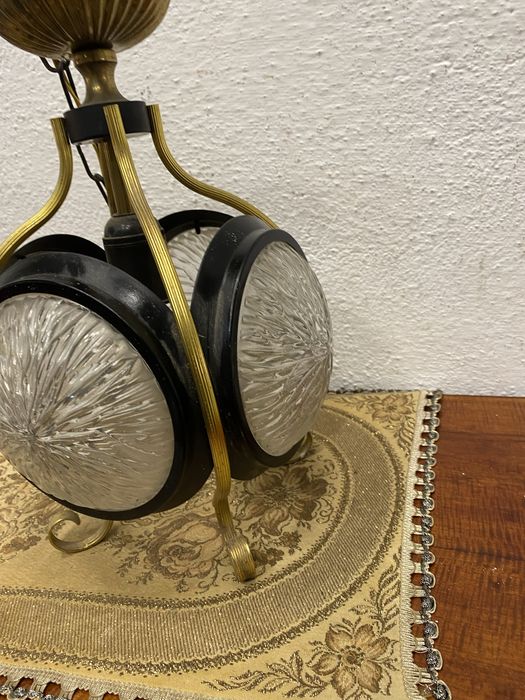 Немски винтидж полилей  с криатални стъкла и орнаменти от месинг