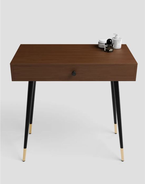 Туалетный столик