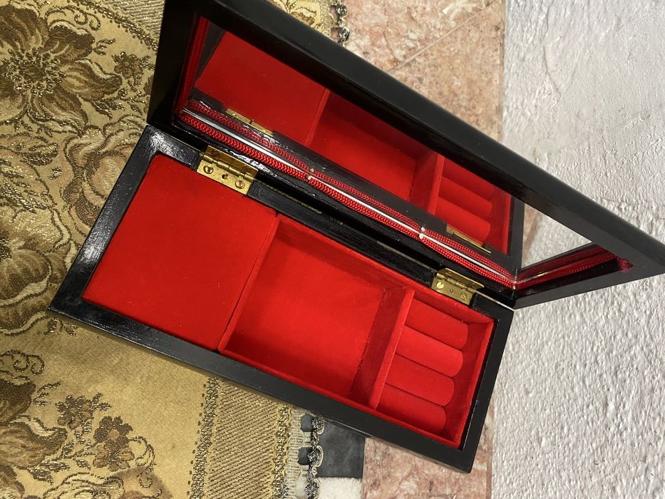 Музикална кутия за бижута ръчна изработка