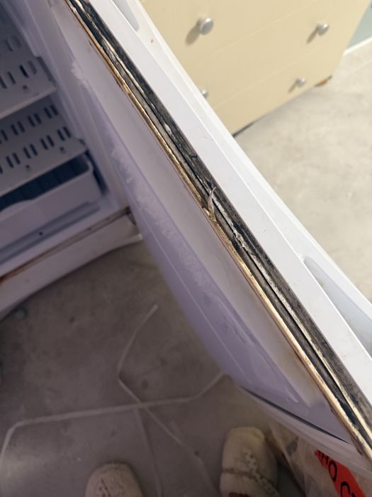 Холодильник indesit