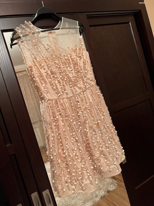 Vand rochie facuta la comanda